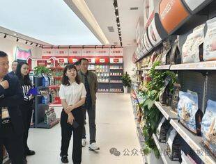 重庆阆商展担当  搭桥牵线促发展