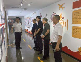 联合发展 创新共赢共促“阳光少年工程” 四川通川商会会长龙春一行到访重庆市四川商会交流座谈