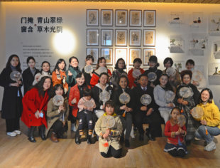 山花盛开、扇漪风华 ——重庆市四川商会2021女神节邀请会员制作团扇