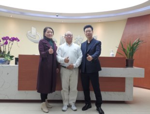 抓经济服务聚商会、促项目合作有成效——重庆市四川商会走访小富农康及宜宾商会