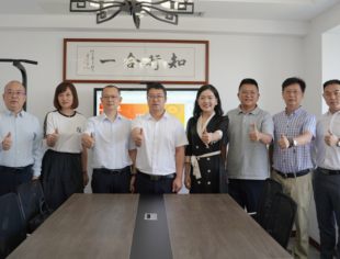 共谋低空经济新赛道新篇章——商会党委组织走访飞渝低空科技