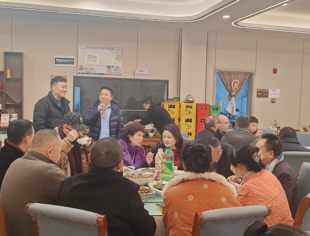 民俗焕新聚乡情 商道同心启新程——重庆市四川商会2026首场会长思宴圆满举行