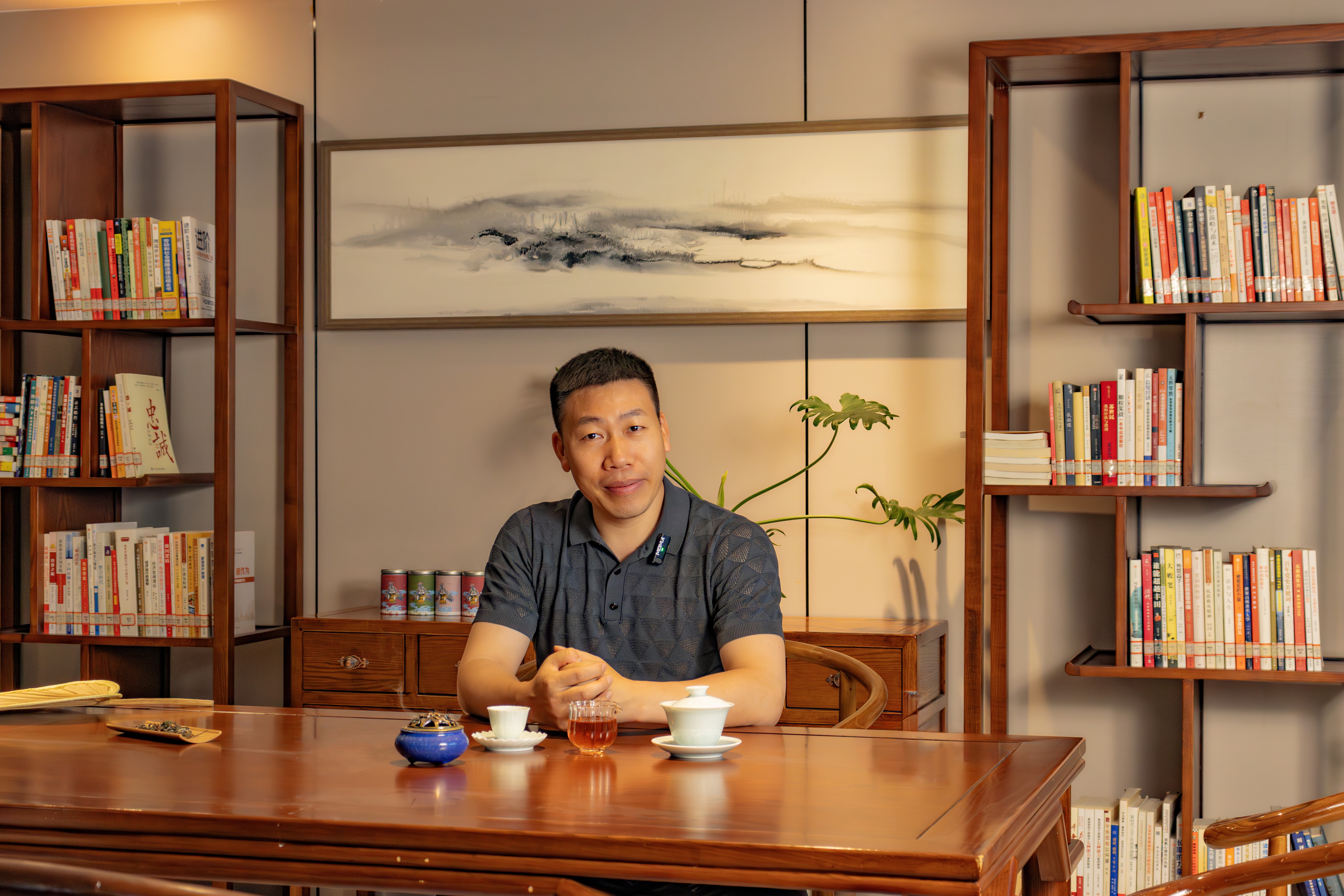 个人形象照.jpg 个人形象照.jpg