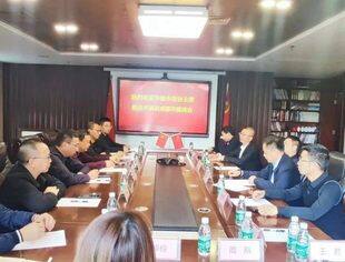 华蓥市政协主席熊良平调研成都华蓥商会