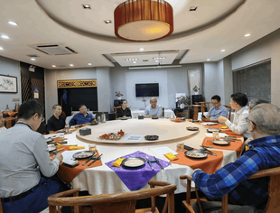 【新闻动态】欢庆五一 · 聚会联谊活动