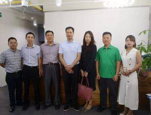 我会秘书处陪同驻京办领导拜访长乐商会会长