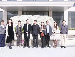 我会秘书处陪同福州驻京办领导一行考察调研 我会副会长吴家云的北京融音塑业有限公司