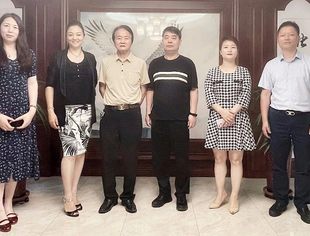 秘书处走访吴家云副会长企业北京融音塑业有限公司
