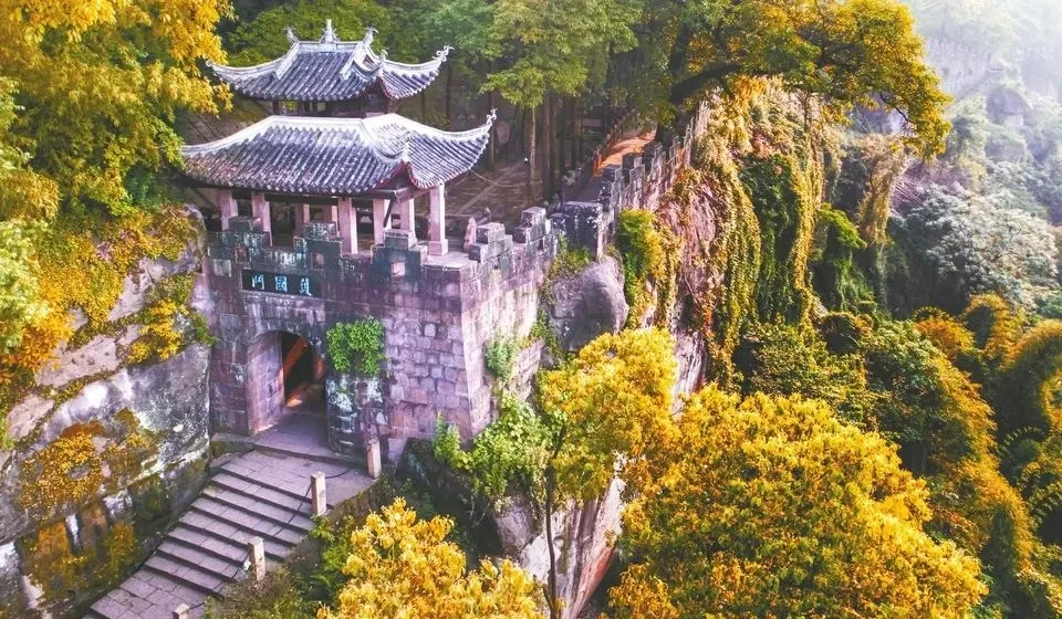 钓鱼城.jpg