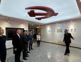 吕状文会长带队走访川商总会