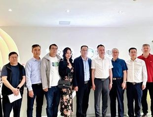 吕状文会长带队走访成都市万州联合商会