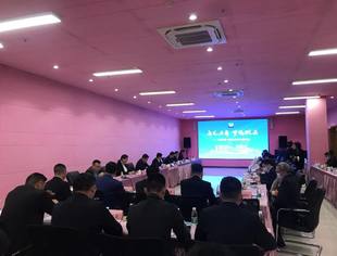 吕状文会长携会员企业代表参加铜梁区投资环境推介会