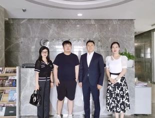 【走访企业】重庆骏典服装有限公司