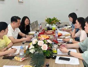 市工商联青委会召开八月秘书处会议