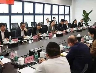 卢红走进赛力斯集团宣讲党的二十大精神