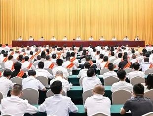 袁家军：坚持“两个毫不动摇”促进民营经济发展壮大 为现代化新重庆建设注入强劲动力