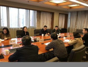 我会会长韦根陪同市工商联领导走进中机中联有限公司