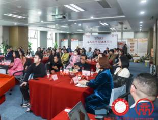 “与花相伴·携健康同行” ---重庆市上海商会妇联举办庆祝“三八”活动