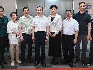 【京桂商动态】百色市人大常委会主要领导莅临商会开展招商引资座谈