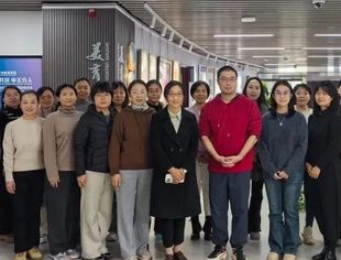 【京桂商动态】商会理事单位——亦心科技携手海淀区教科院举办人工智能绘画培训，为人工智能教育提供数字美育解决方案