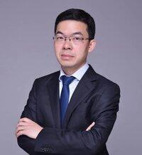 李  辉