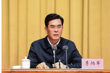 李炳军在全省旅游产业化推进大会上强调:实施“四大行动” 奋力推动旅游大提质,以旅游业高质量发展助推全省高质量发展
