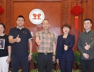 党委书记傅荣辉访问重庆市温州商会