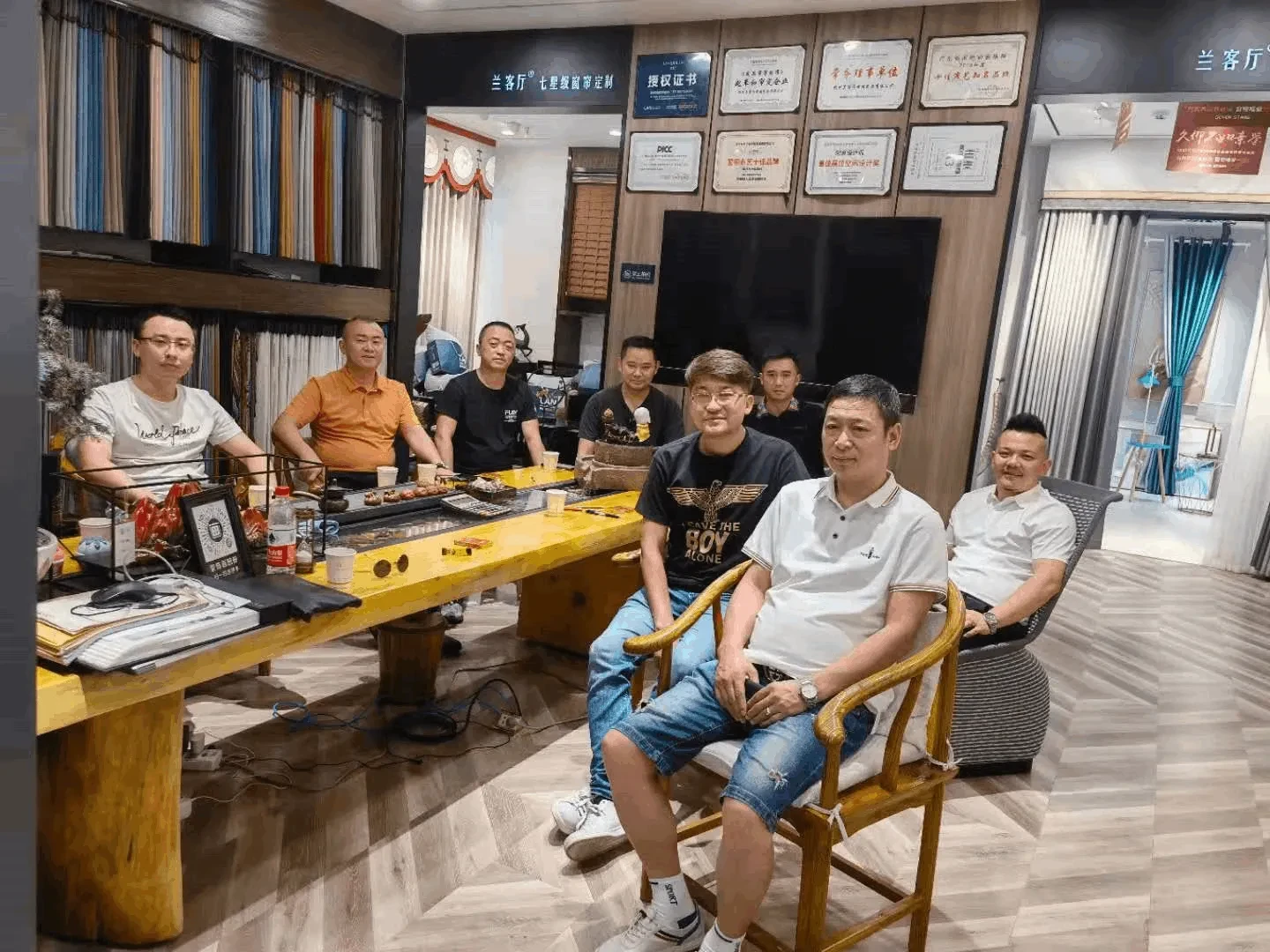遵义市青年企业家商会(协会) 一行走访指导会员单位