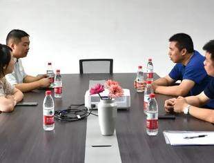 | 走访交流 | 商会秘书处工作人员一行走访拟新增副会长胡石泉、拟新增会员徐广平单位