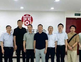 济南市历下区工商联领导一行到访山东省重庆商会并开展座谈交流
