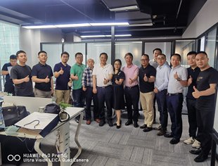 异地商会秘书长代表走进锦江国际集团成都中心交流考察