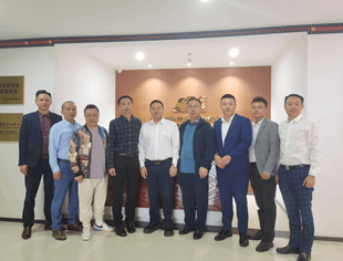 成都遂宁商会会长王毅一行走进成都拉萨经开区成都办事处考察