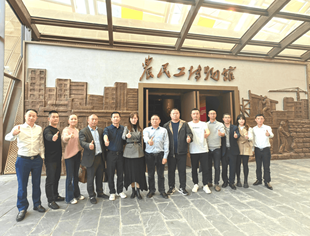 遂宁市农民工服务中心主任梁志勇一行到省农民工博物馆参观学习