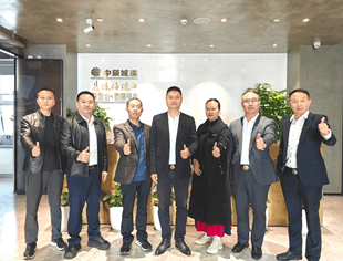 蓬溪县工商联副主席邓欣一行走进乾图经典建筑装饰公司考察
