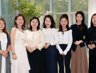 遂商《三八女神节》活动在建安集团温馨举行