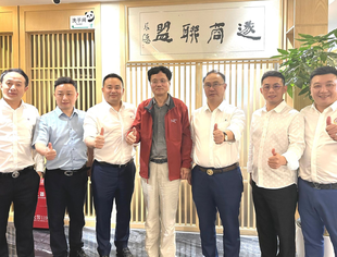 欢迎著名艺术家刘人岛来会交流！