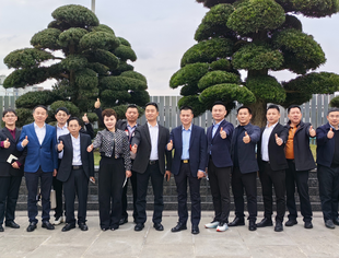 吕强秘书长随同成都市酉阳商会走进蛟龙港管委会考察学习