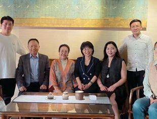 入山品茶悟人生 出山论道驰商海