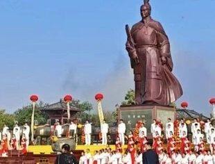 北京商丘企业商会应邀参加第九届中国·商丘国际华商文化节暨商祖王亥拜谒大典
