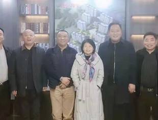 商会为媒助力家乡  会员投资回馈桑梓
——商会组织考察家乡投资项目之一