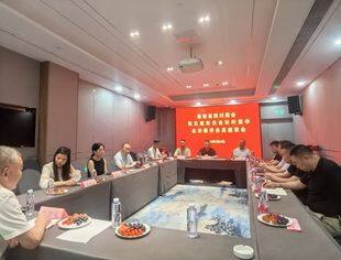 情系会员 ， 推动换届——走访会员座谈、拜访商会联谊