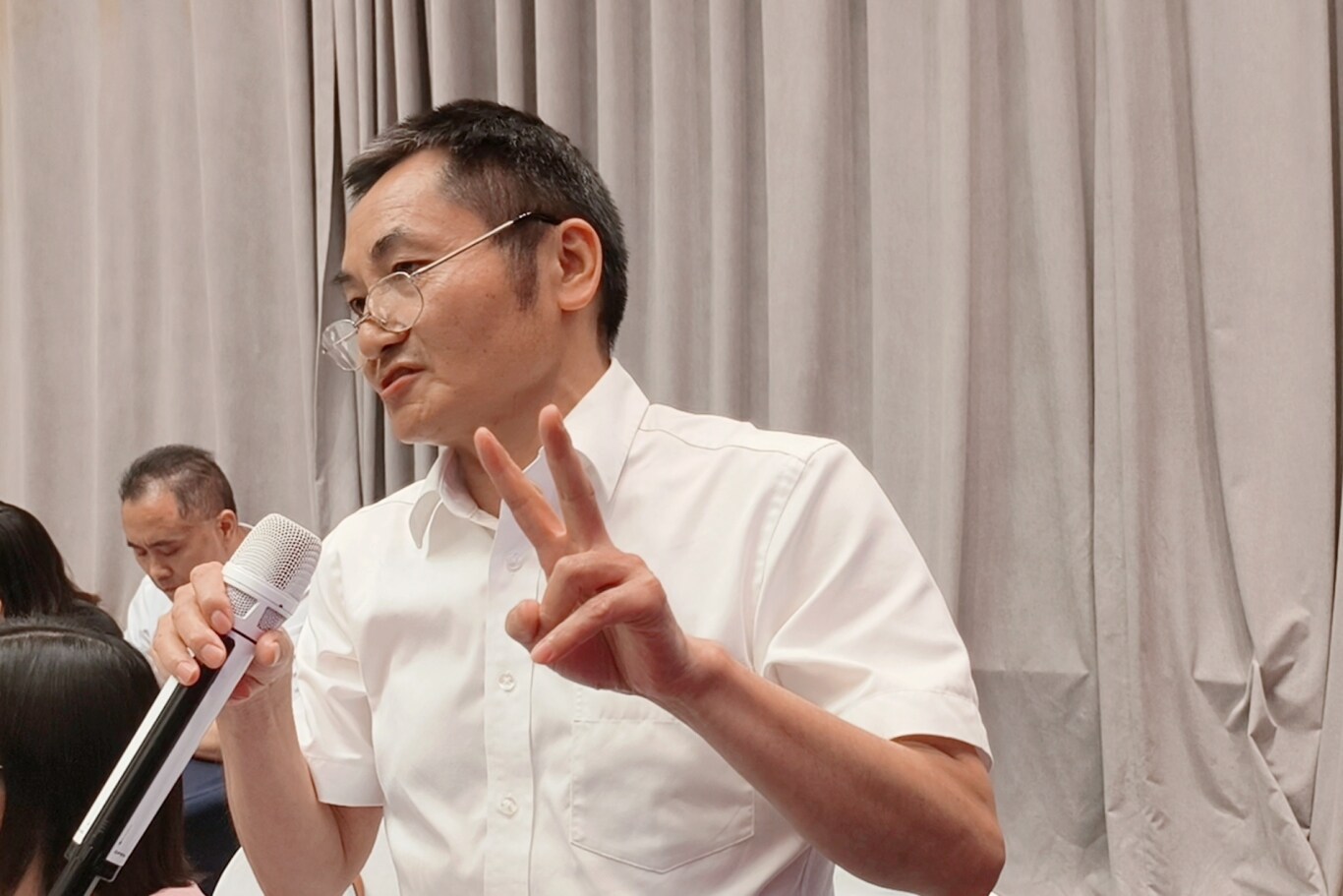 陈勇.jpg