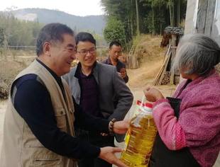 2019年精准扶贫冬日送温暖