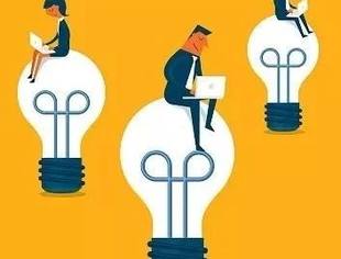 年底了，建议HR还是求稳优先