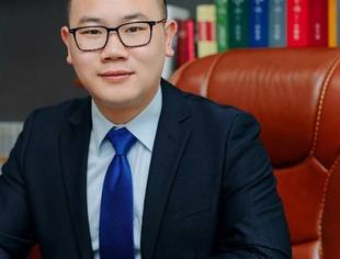 贵阳市河南商会副会长郑文军律师