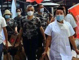 抗疫有我、共筑防线”公益活动进社区