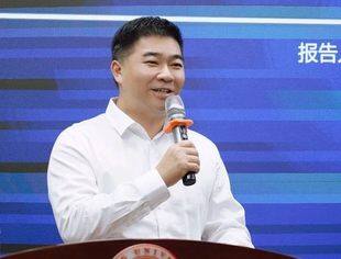 商会执行会长陈冠伟为北京大学经济学院高级管理教育课程授课
