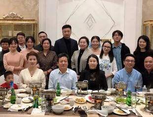 商会商务合作单位方中联合举办金秋十月岩茶品鉴会