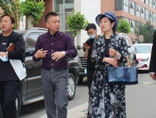 【领导关怀】顺义区工商联党组书记黄学英莅临商会常务副会长许国宝旗下闽京蒲企业园调研