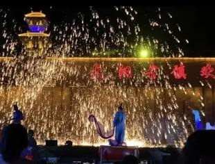 定了！迎接2022，《阳阿之夜》全新升级震撼来袭！线上云跨年，现场嗨不停~